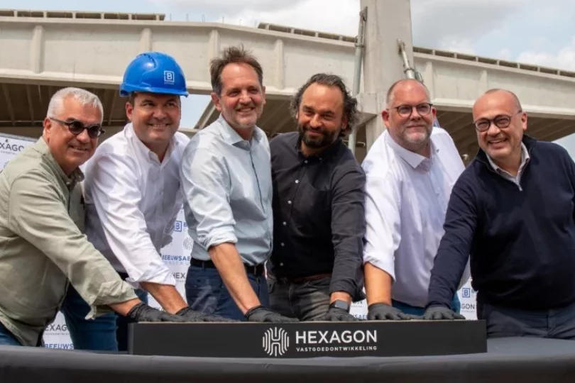 Eerstesteenlegging en meiboomviering voor Gheeraert Transport