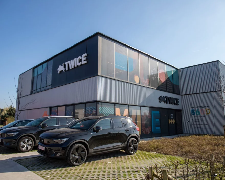 Afgewerkt bedrijfsverzamelgebouw Park Beverna met kantoor van Twice